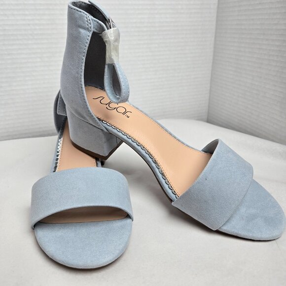 Sugar Noelle Low Women's Block Heel Blue Fabric Dress Shoe Ankle Strap Sz 8M - Picture 2 of 8